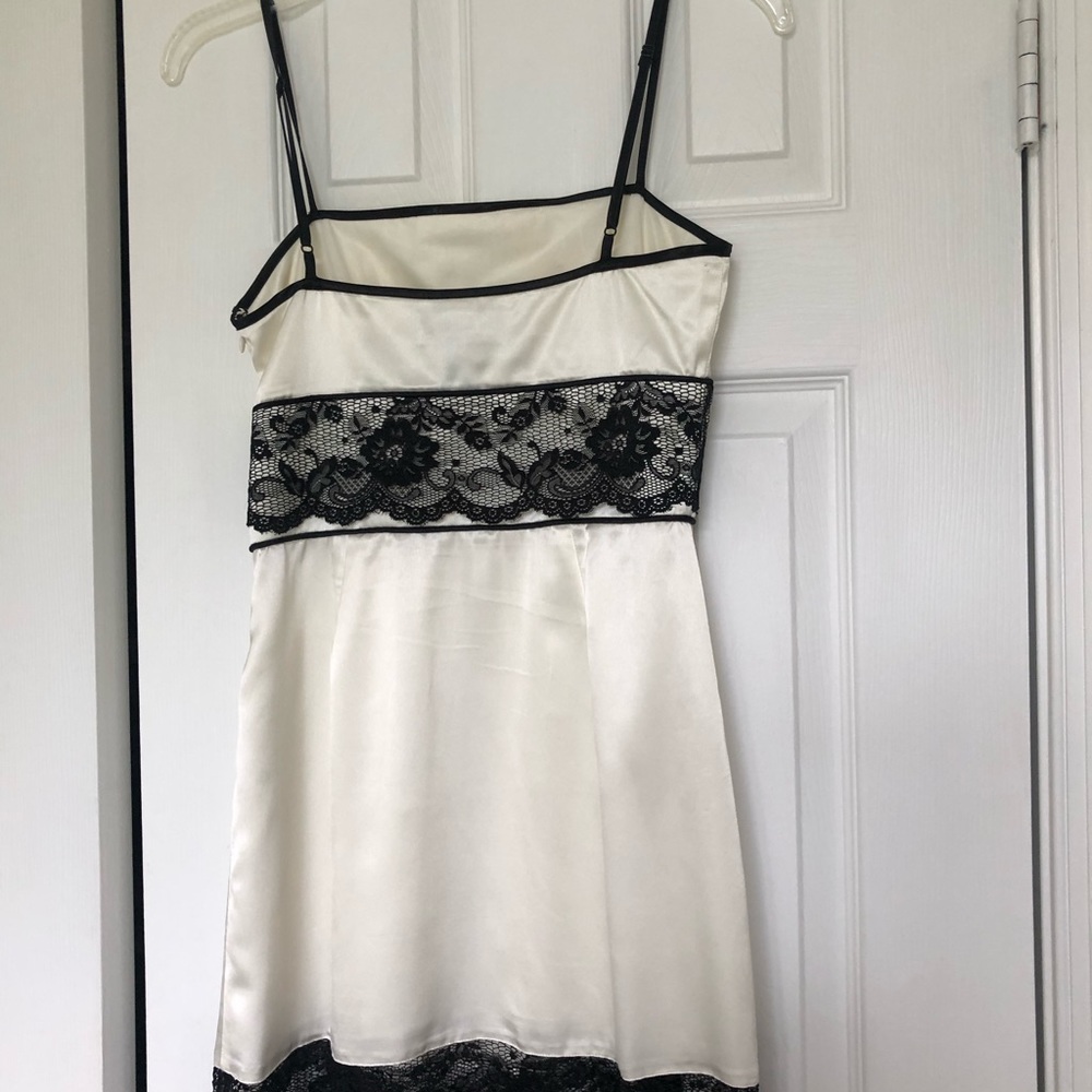 Guess top - Picture 2 of 3